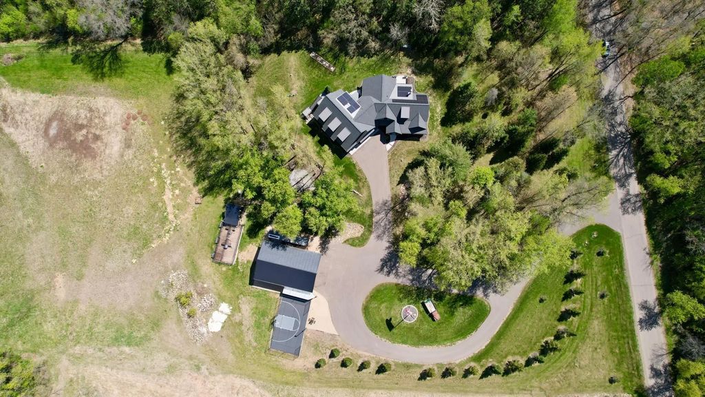 5211 Trading Post Trail S, Afton