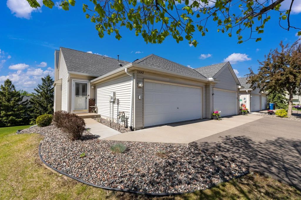 13642 97th Place N, Maple Grove