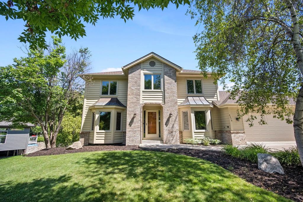 6378 Glacier Lane N, Maple Grove
