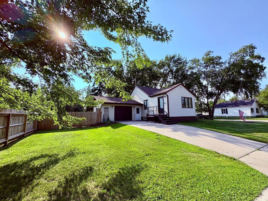 121 5th Avenue Nw, Baudette