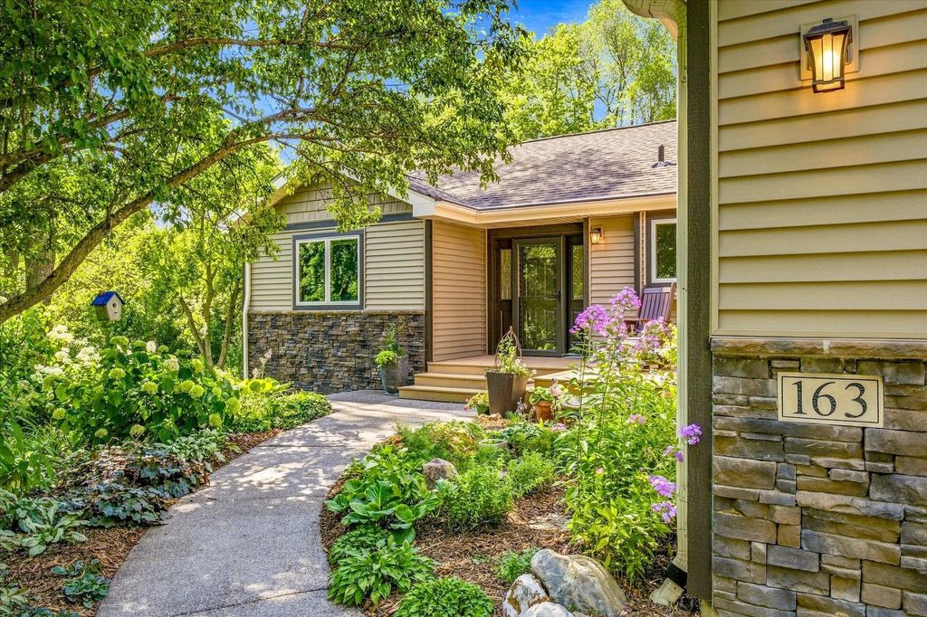 163 Skyline Drive, River Falls