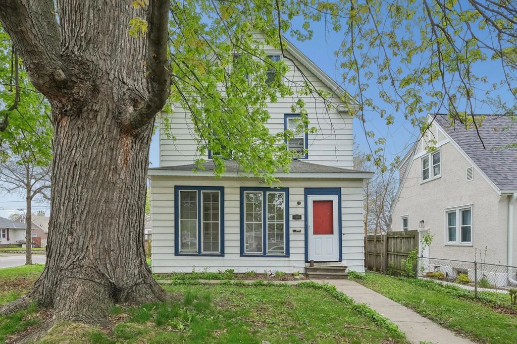 1381 White Bear Avenue N, Saint Paul