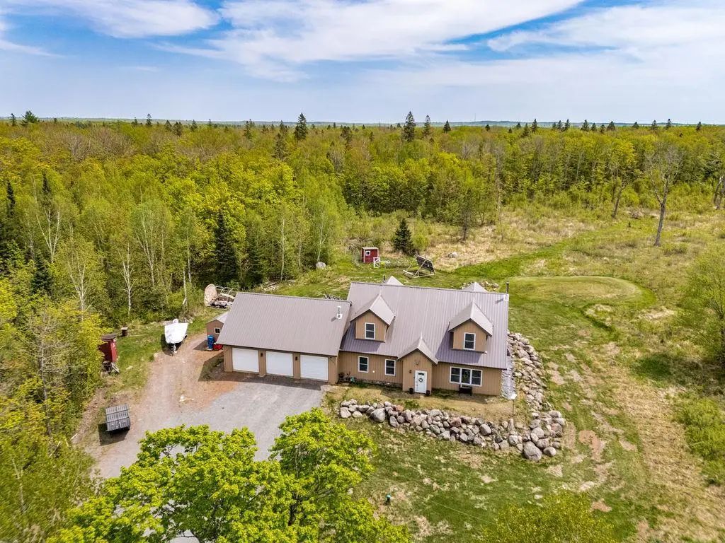 4598 Mcalpine Spur Road, Two Harbors
