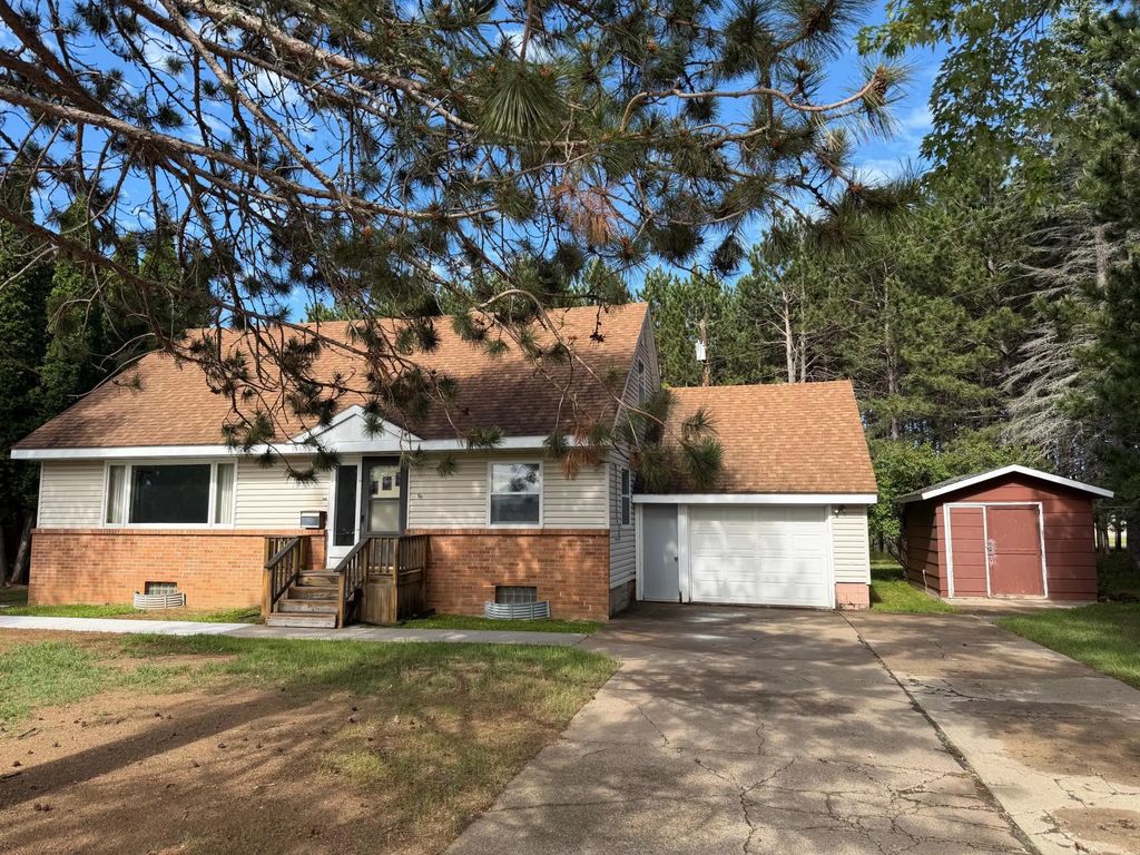 17 Ash Boulevard, Babbitt