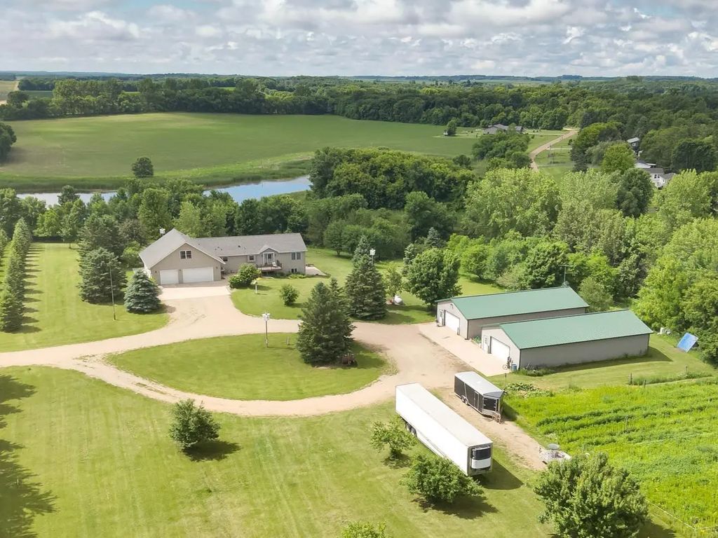 48413 205th Avenue, Pelican Rapids