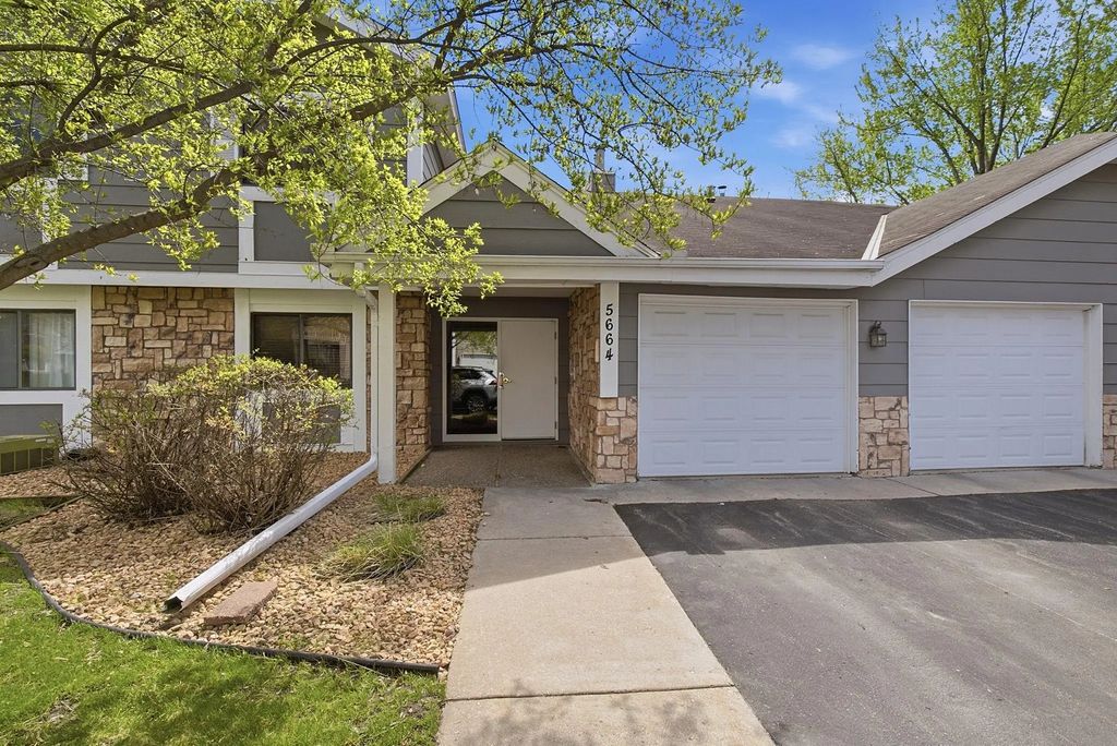 5664 Sanibel Drive C, Minnetonka