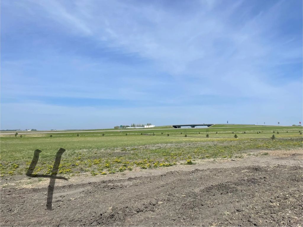 Lot 4 County Line Addition, Grandin