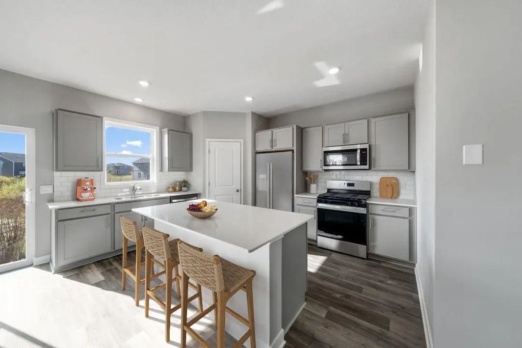 12603 Marshview Drive, Rogers
