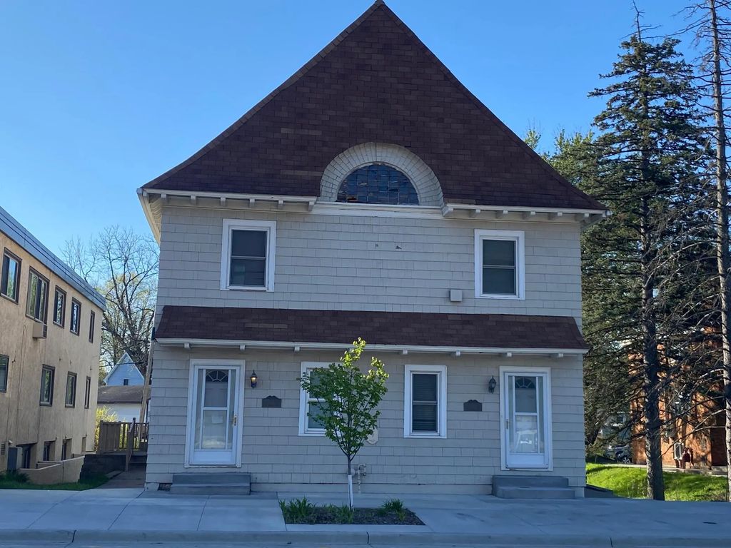 2506 7th Avenue E, North Saint Paul
