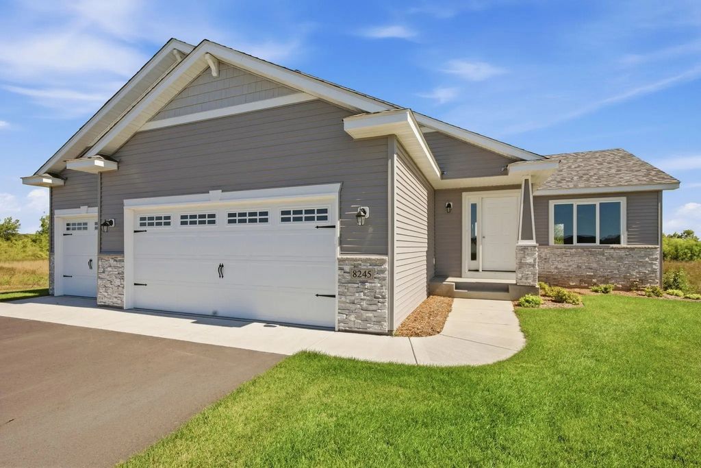 8245 Natures Edge Road, Clear Lake