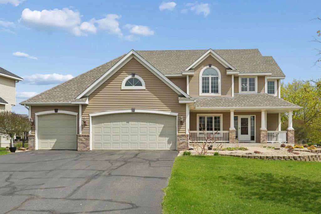 9595 Dunes Avenue, Cottage Grove