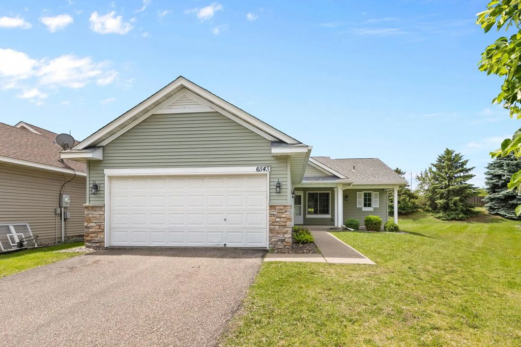 6543 Riverwood Lane, Brooklyn Center