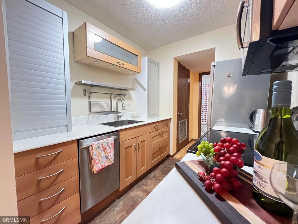 26 10th Street W 607, Saint Paul