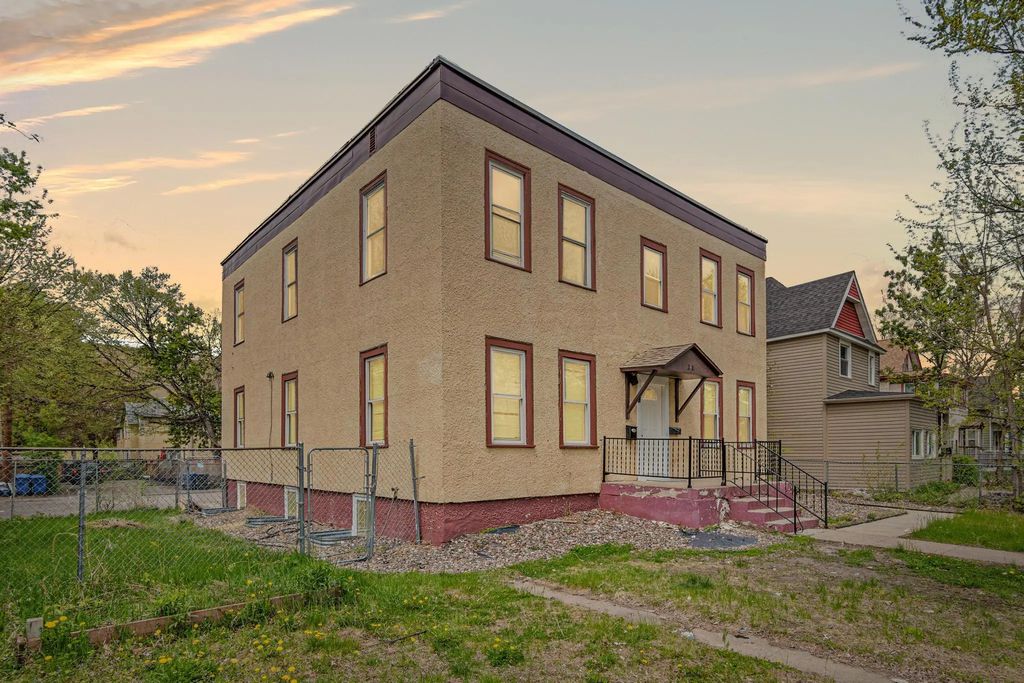 2820 12th Avenue S, Minneapolis