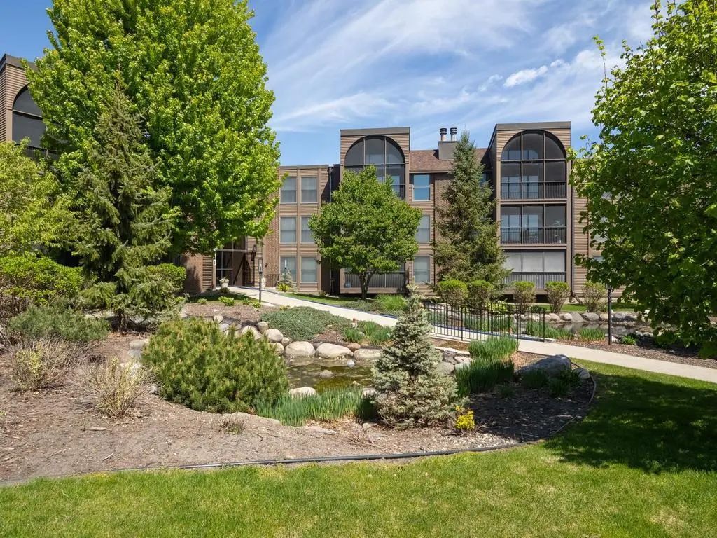 9700 Portland Avenue S 331, Bloomington