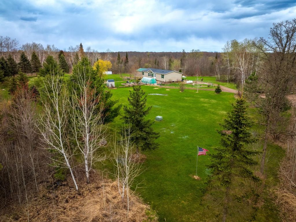 33071 Holly Road, Pine City