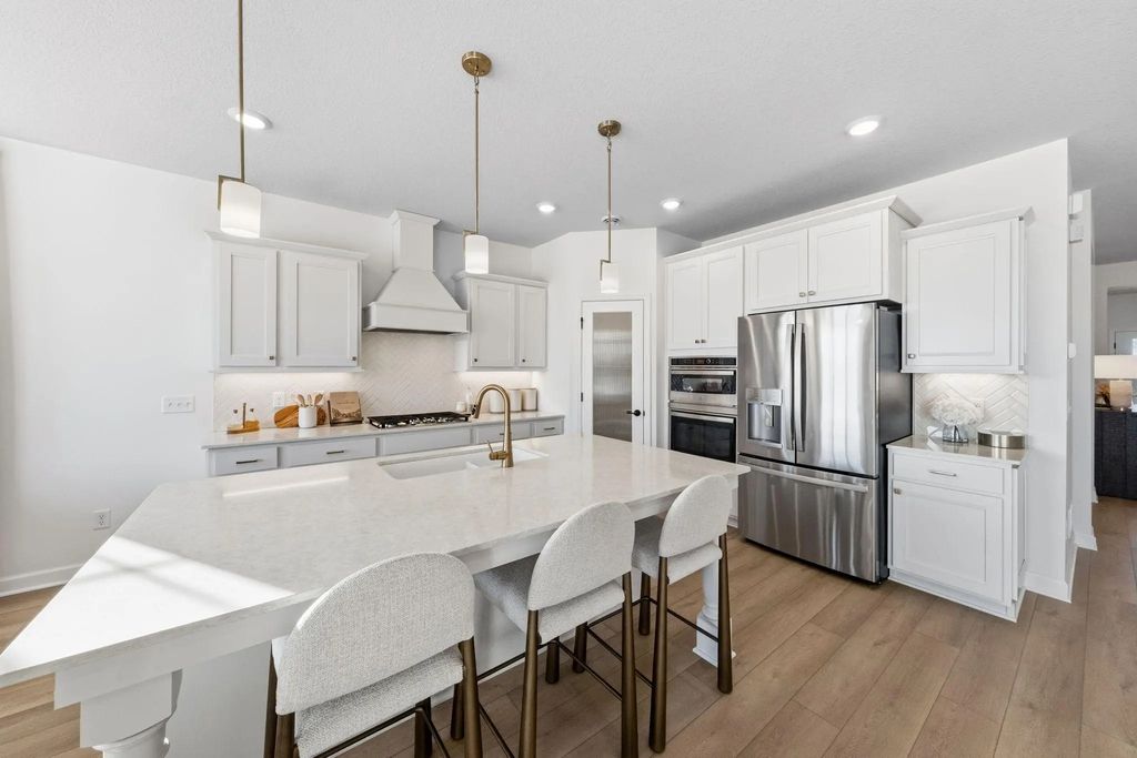 4147 Ramsay Way, Waconia