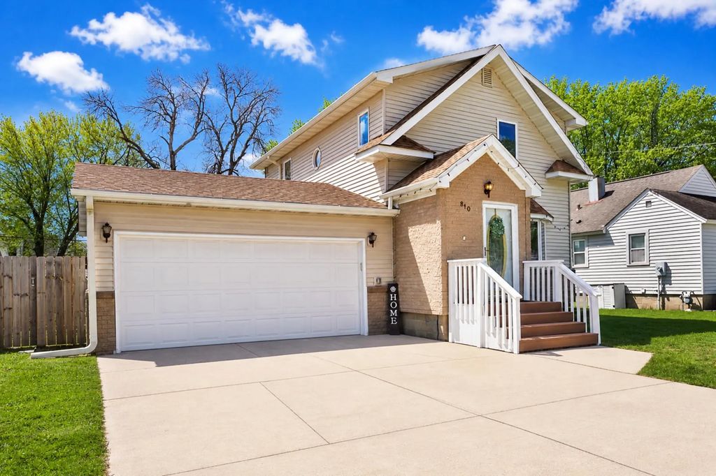 810 10th Avenue Se, Austin