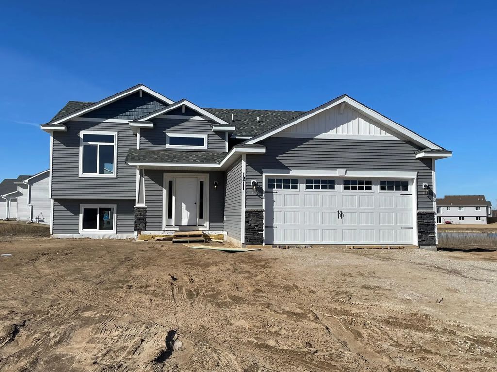 1108 8th Avenue Sw, Isanti
