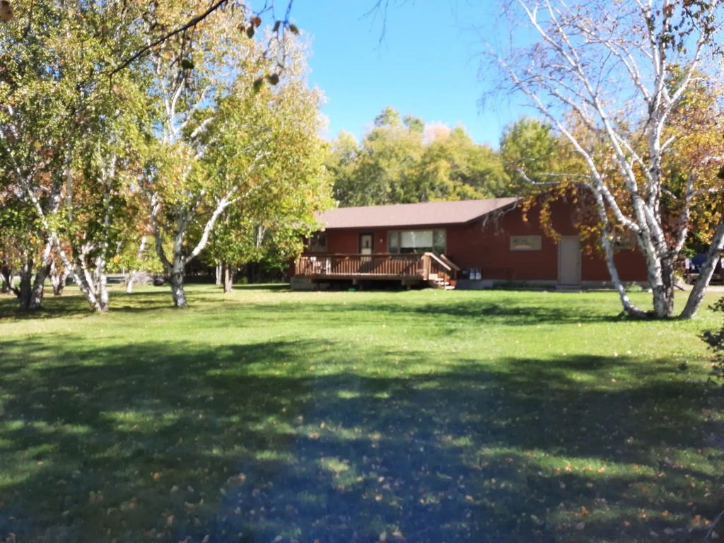 3207 County Road 93, International Falls