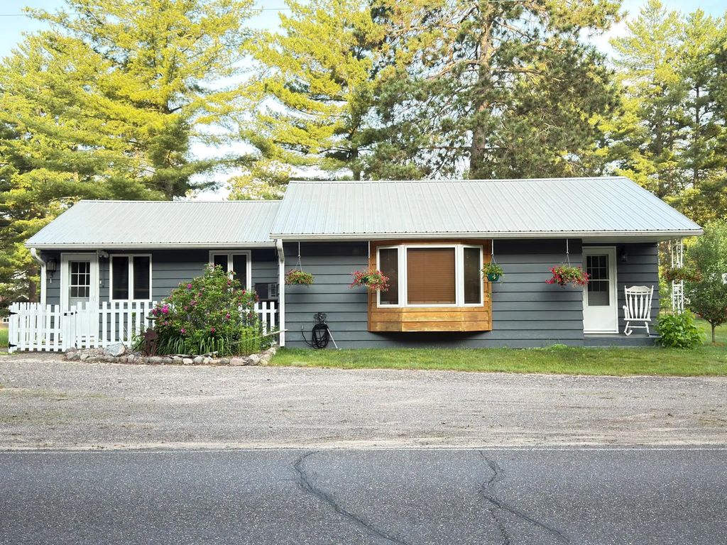 29239 & 29233 County Road H, Danbury