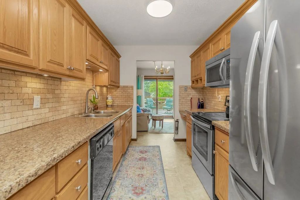 1217 Brighton Square, New Brighton