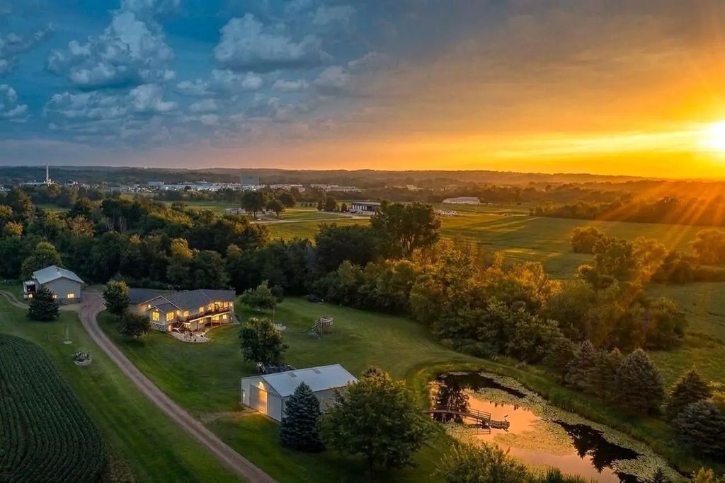 2312 Becker Trail, Faribault