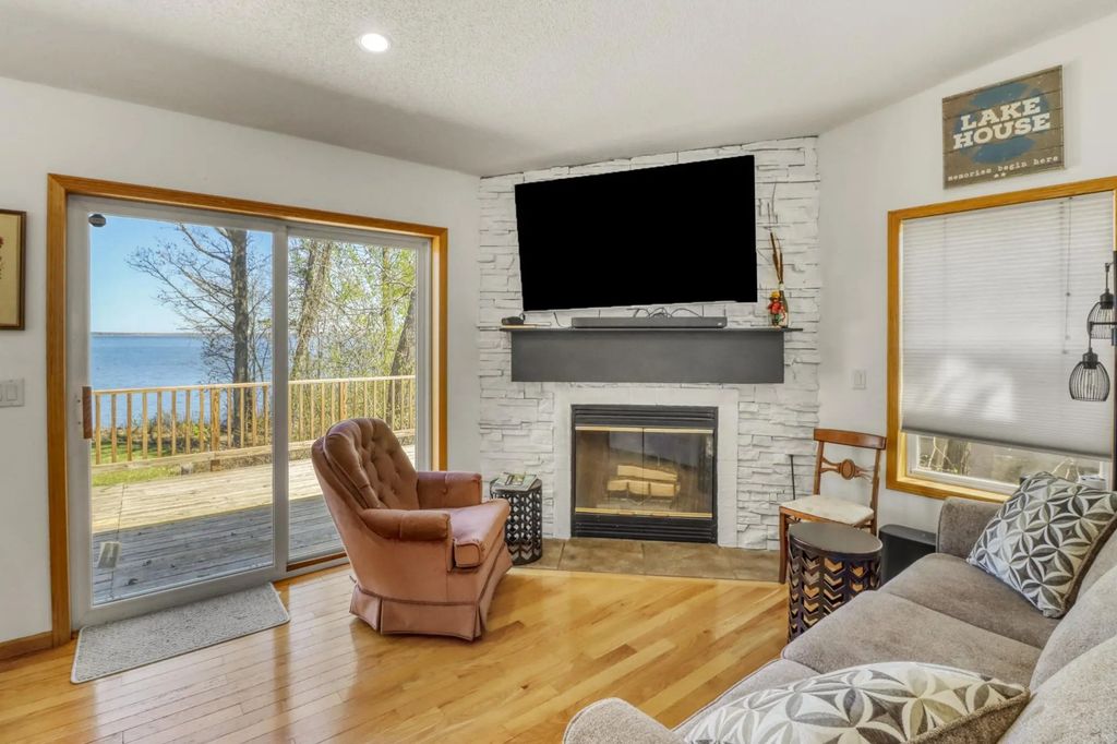 37855 Sw Height Of Land Drive, Rochert