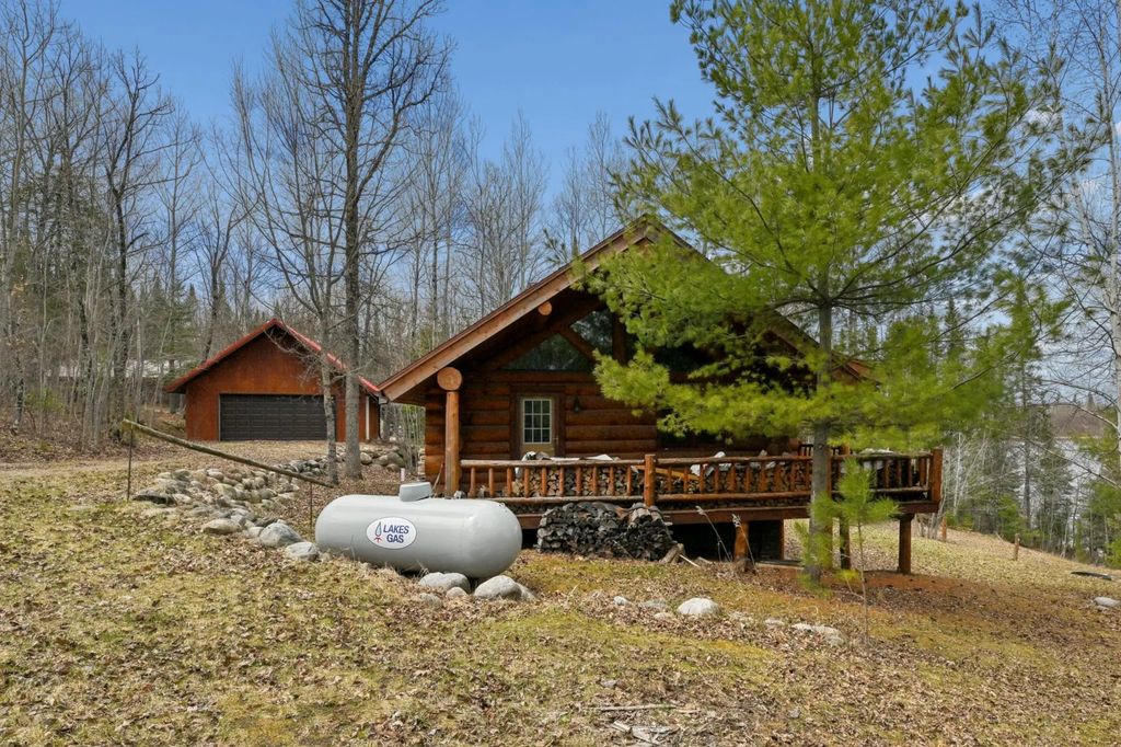 31149 County Road 40, Effie