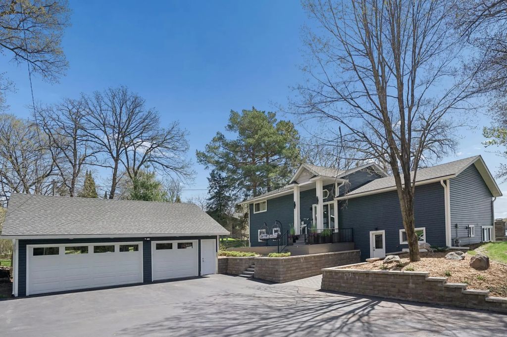 10941 42nd Street Se, Clear Lake