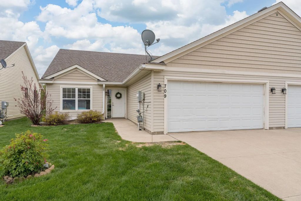 709 Tomahawk Court, Madison Lake