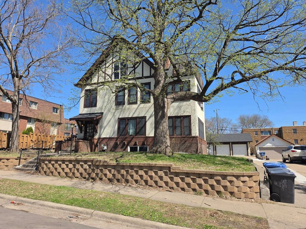 2017 Grand Avenue S, Minneapolis