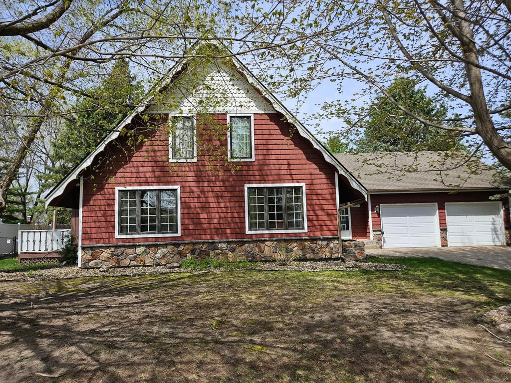 2351 Hallquist Avenue, Red Wing