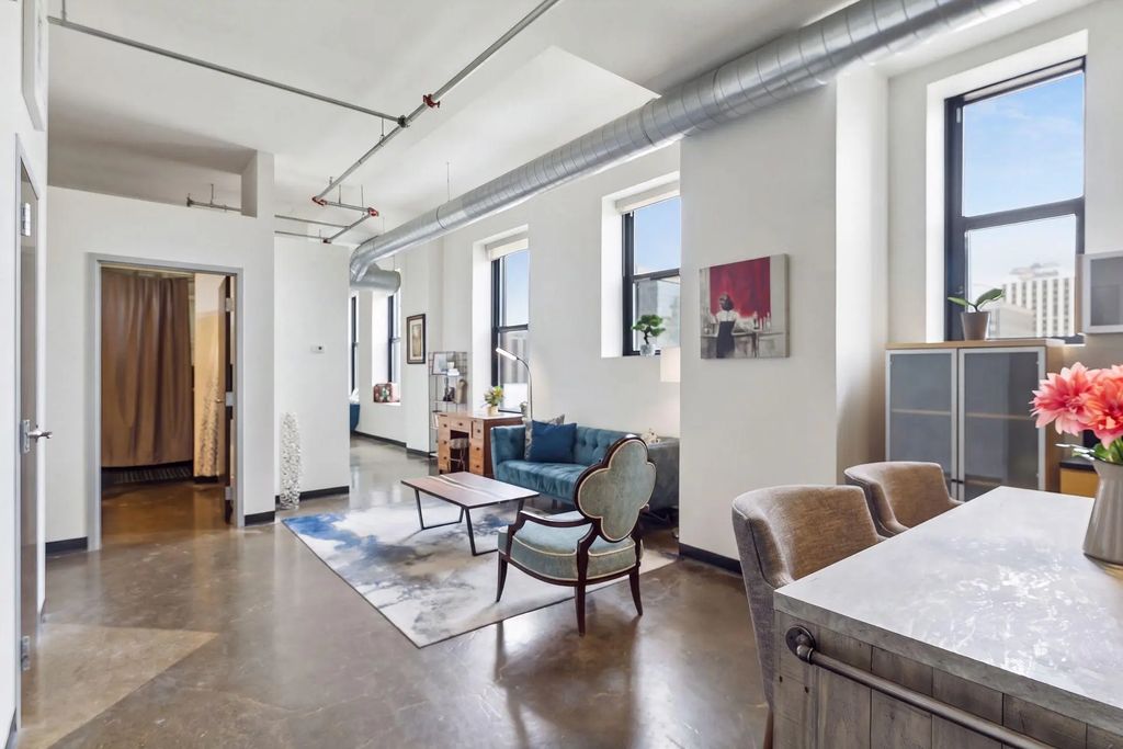 350 Saint Peter Street 1012, Saint Paul