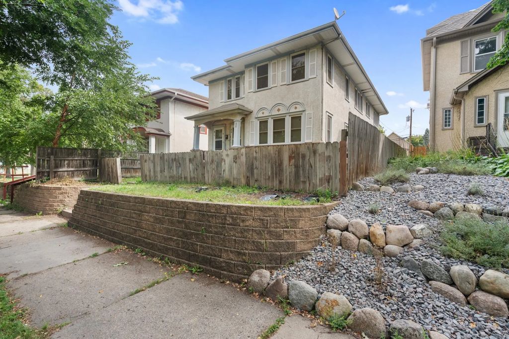 918 Queen Avenue N, Minneapolis