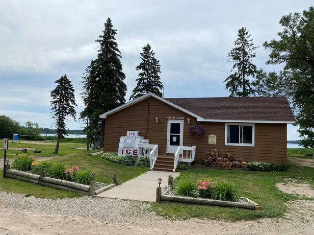 19262 N Blackduck Lake Road Ne, Hines