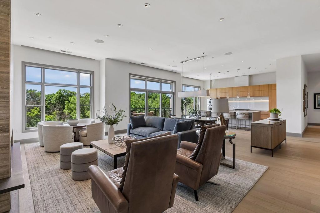 935 Lake Street E 403, Wayzata