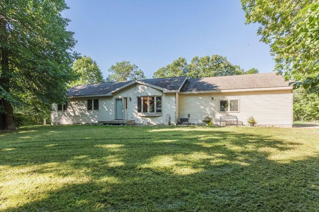 41854 215th Avenue, Pelican Rapids