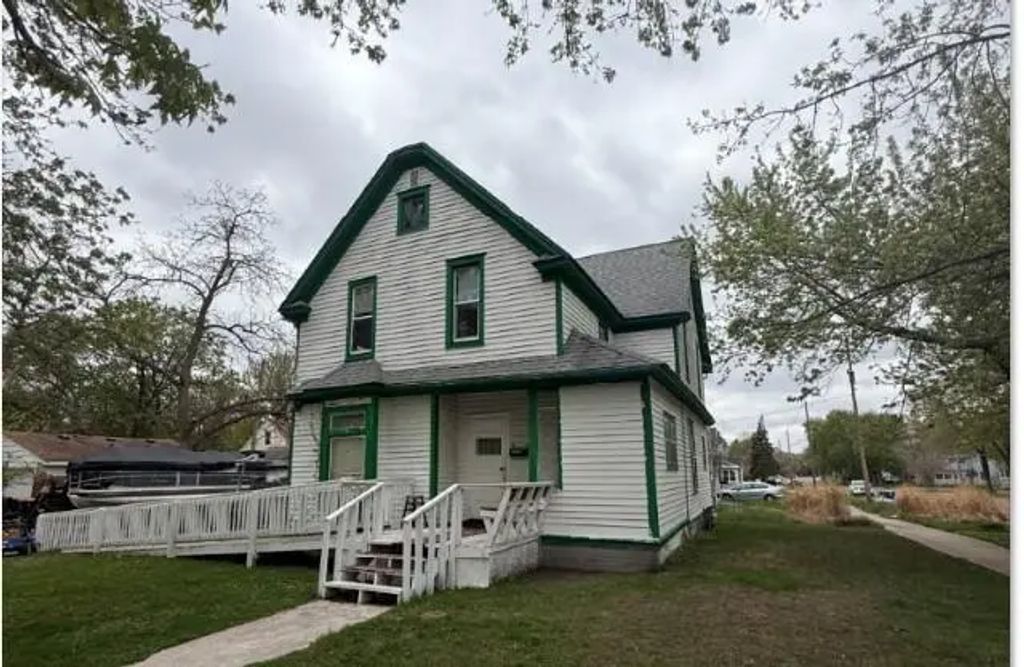 14 6th Avenue Nw, Faribault