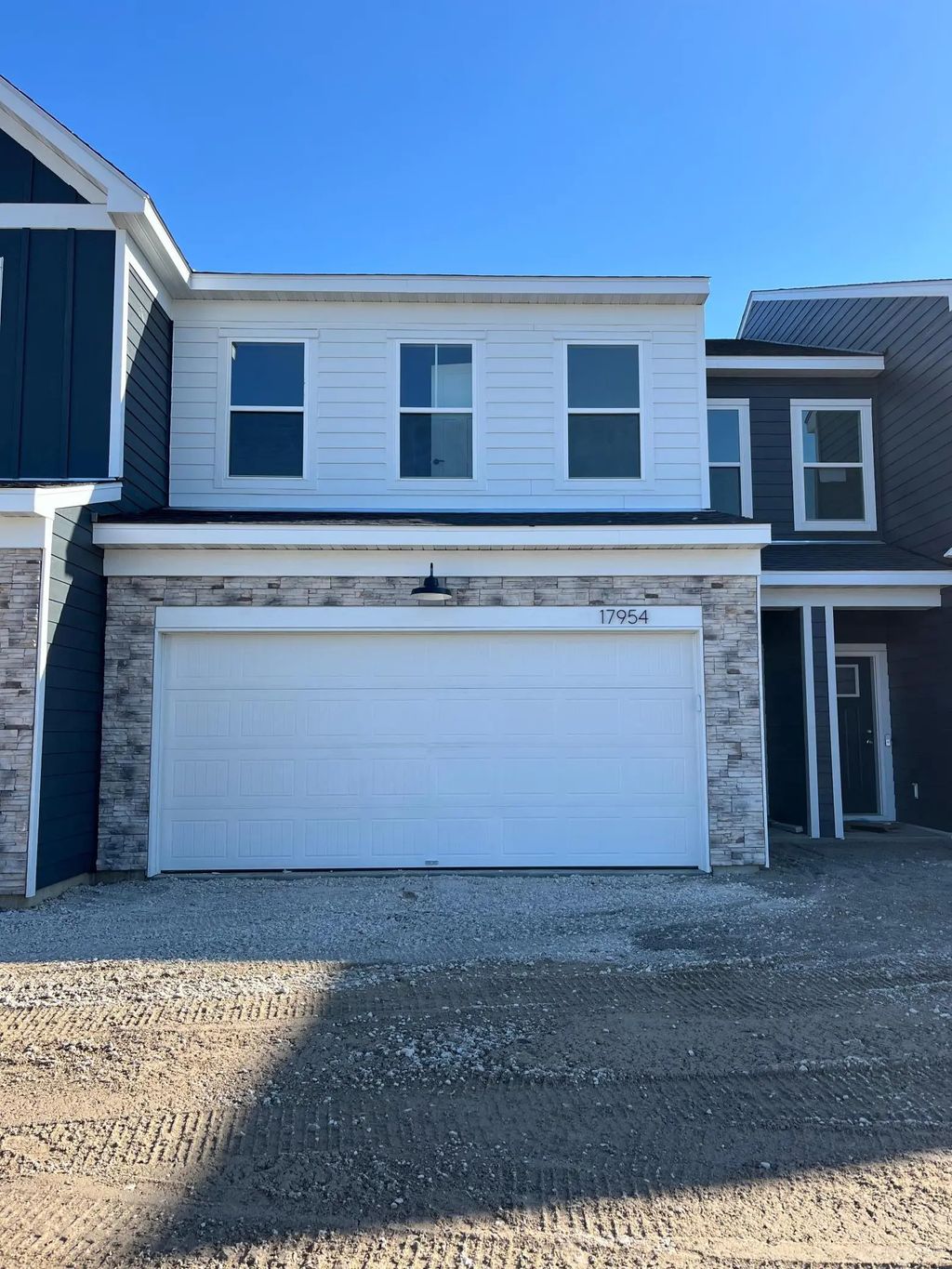 17966 Genoa Drive, Lakeville