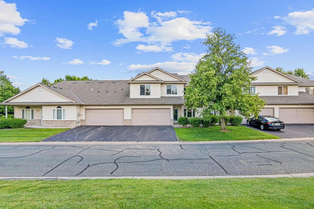 1234 Crystal Place E, Chaska