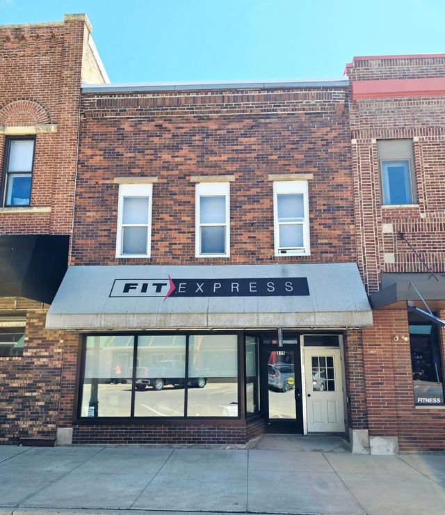 115 N Broadway Street, Spring Valley