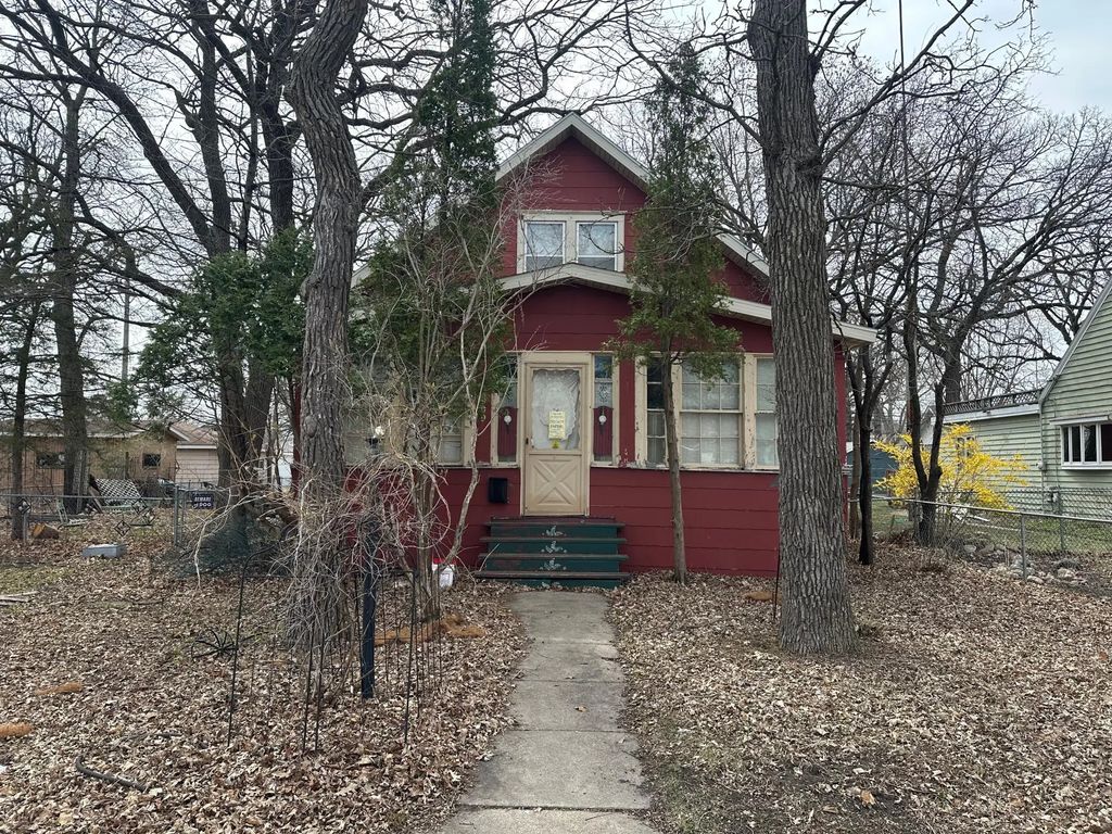 909 7th Avenue N, St Cloud