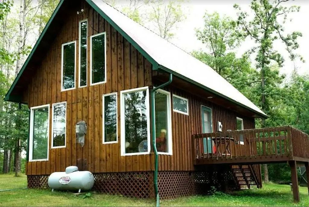 W8432 Webb Creek Drive, Trego