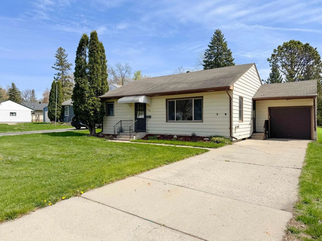 1224 Lake Street, Fergus Falls