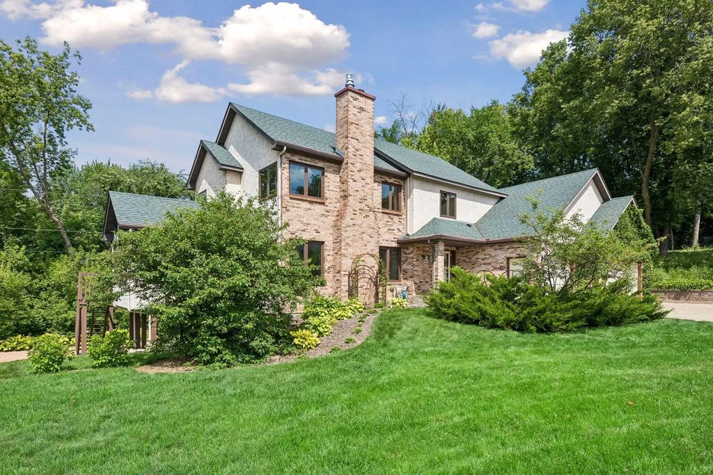 10416 Briar Circle, Bloomington