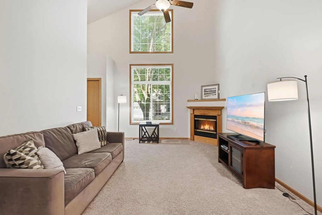 11457 16th Street Ne, Saint Michael