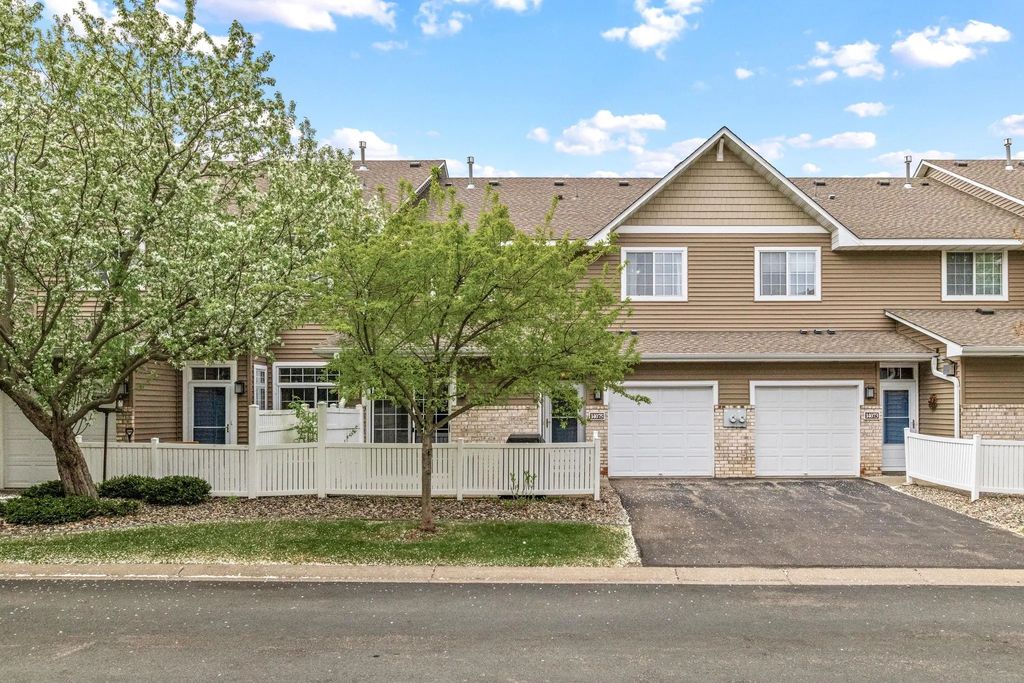 14075 Plymouth Avenue 92, Burnsville