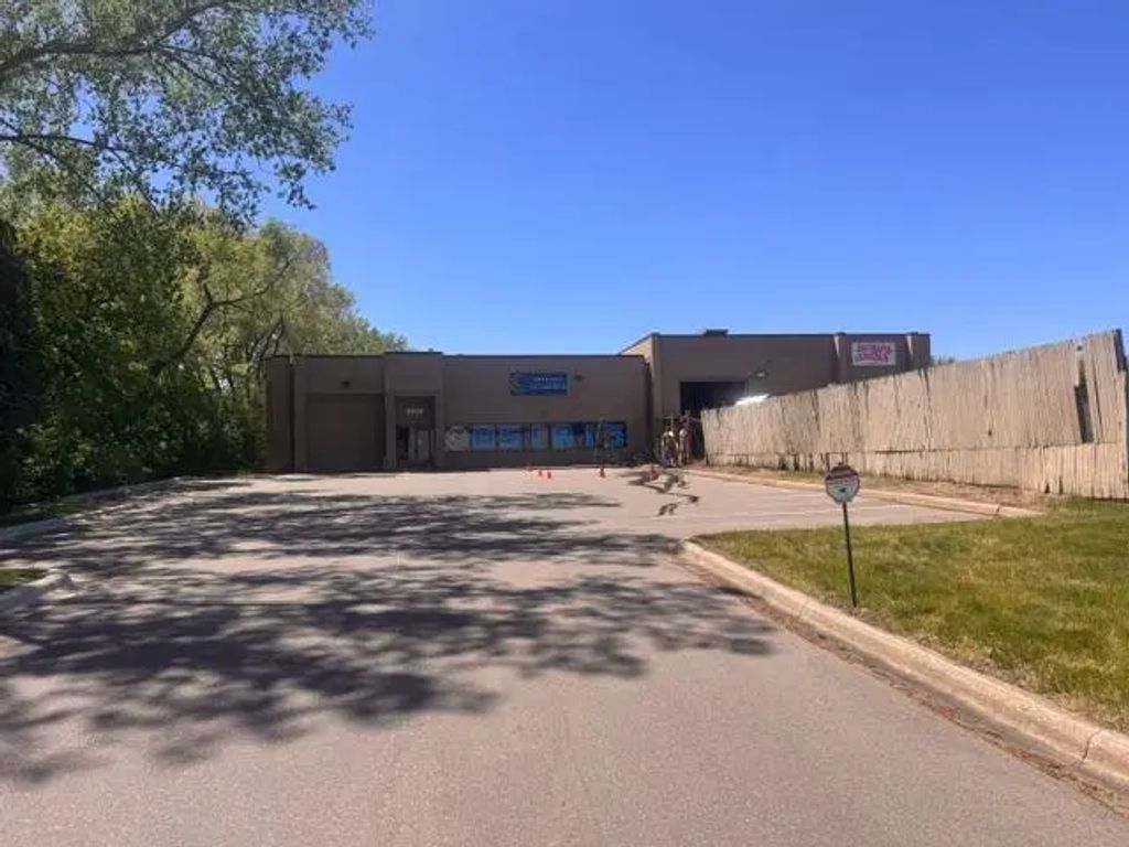 9250 Holly Street Nw, Coon Rapids