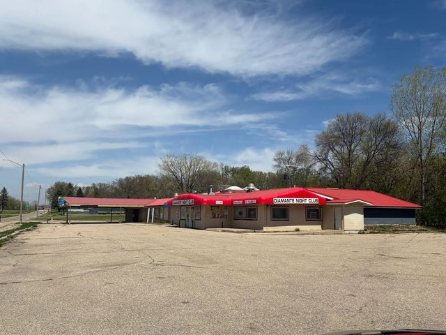 1108 Highway 71 Ne, Willmar